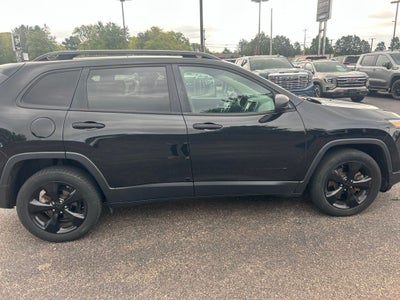 2017 Jeep Cherokee Sport
