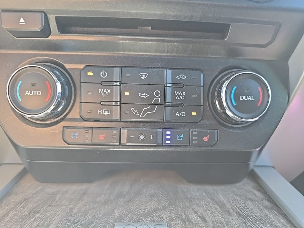 2017 Ford F-350SD Lariat