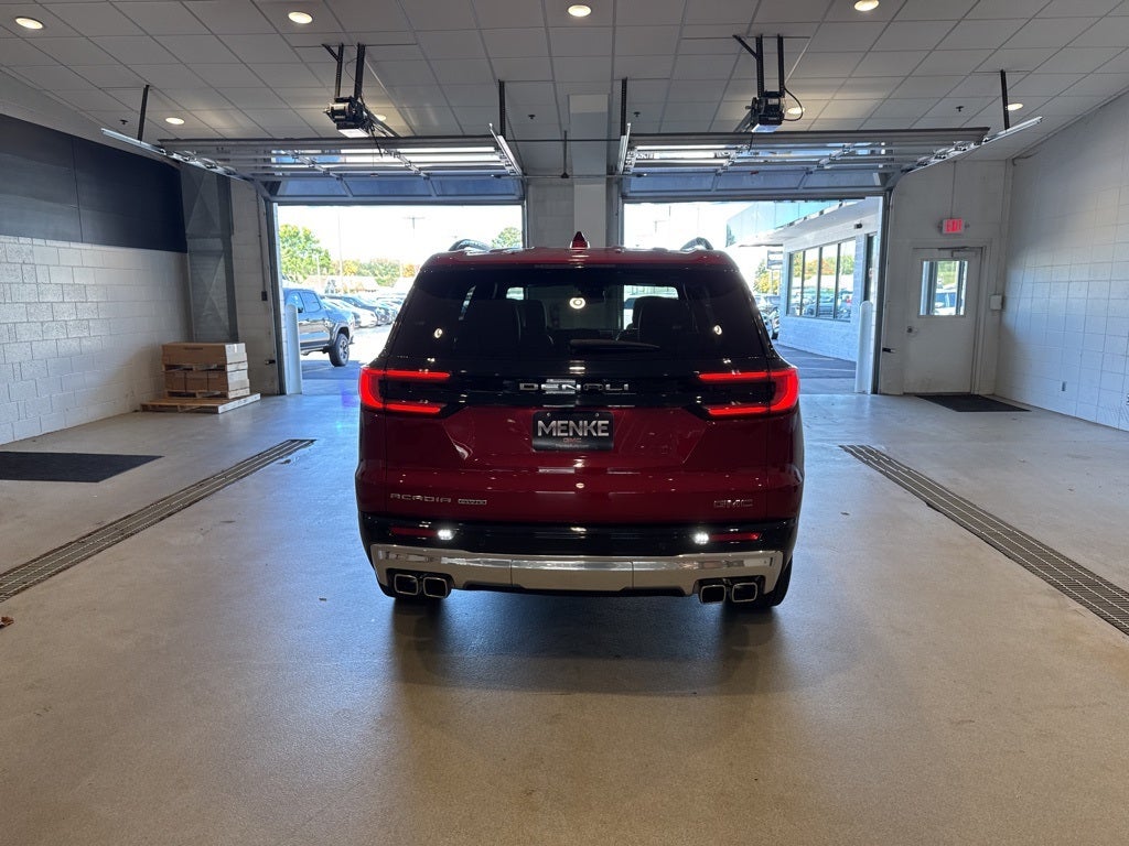 2024 GMC Acadia Denali