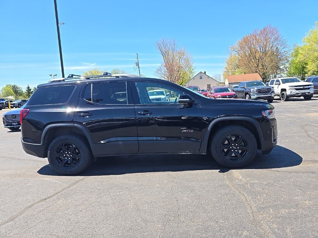 2023 GMC Acadia AT4