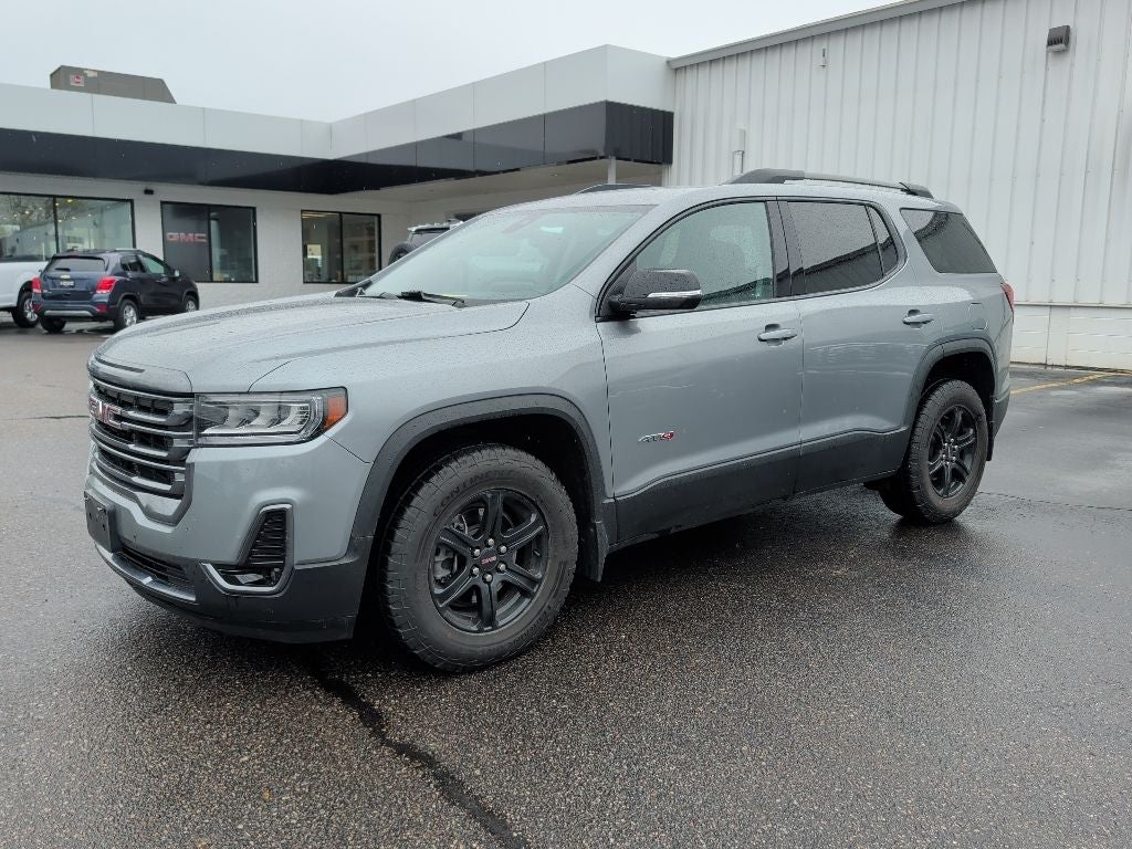 2023 GMC Acadia AT4