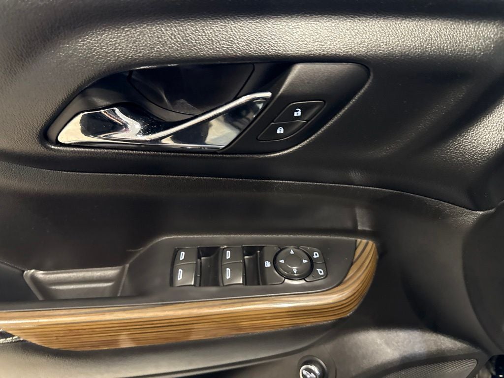 2017 GMC Acadia SLE-2