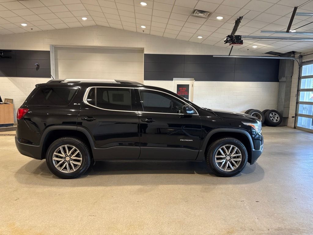 2017 GMC Acadia SLE-2