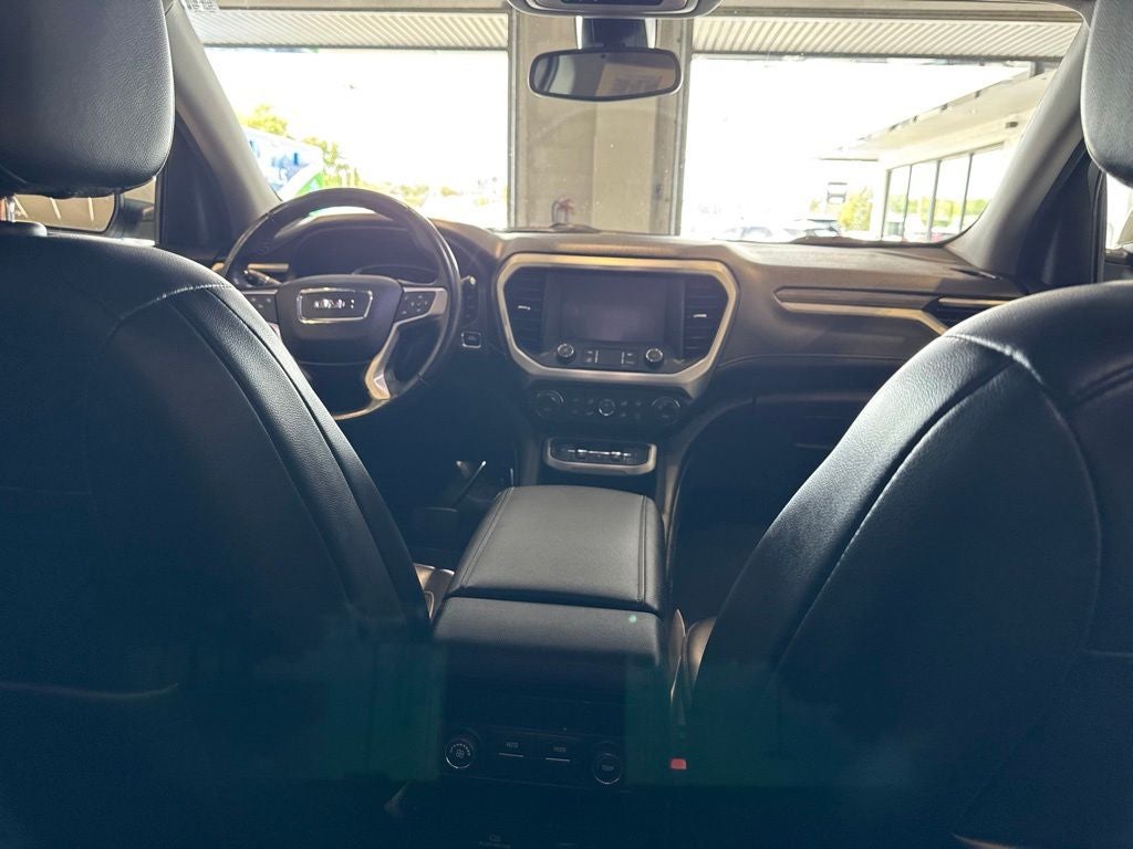 2021 GMC Acadia SLT