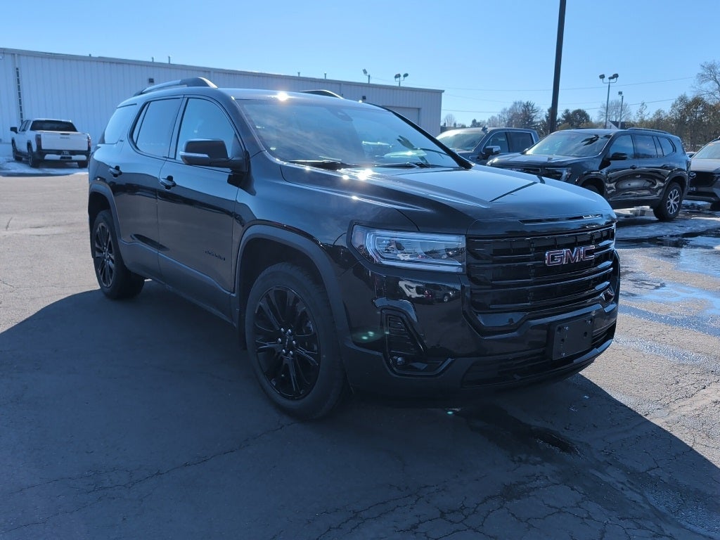2023 GMC Acadia SLT