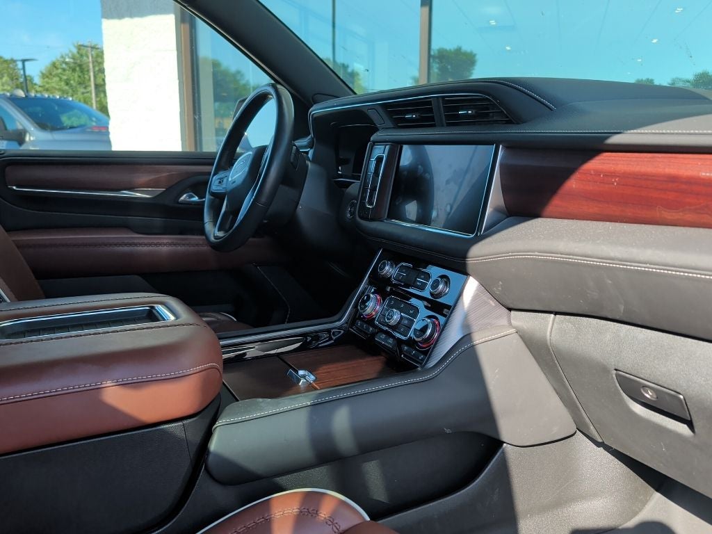 2023 GMC Yukon Denali Ultimate