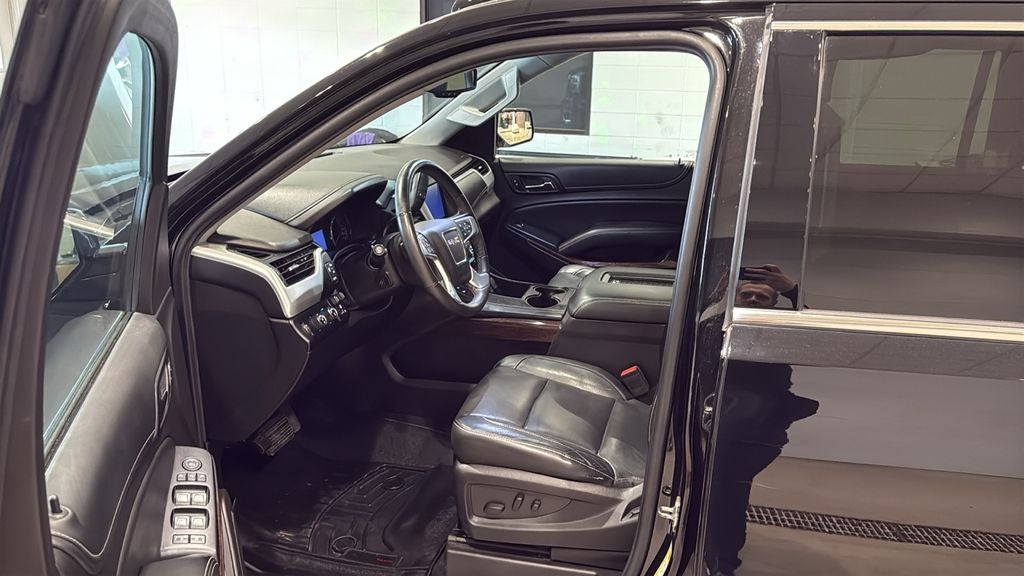 2017 GMC Yukon XL SLT