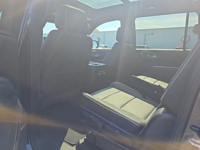 2023 GMC Yukon XL SLT