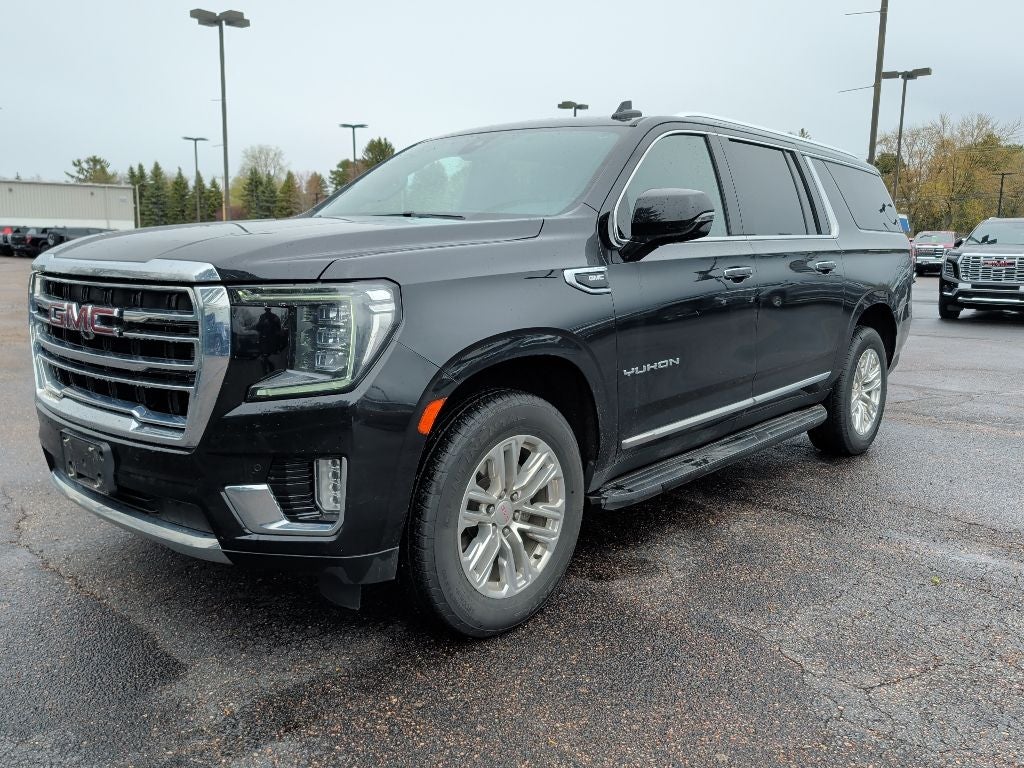 2022 GMC Yukon XL SLT