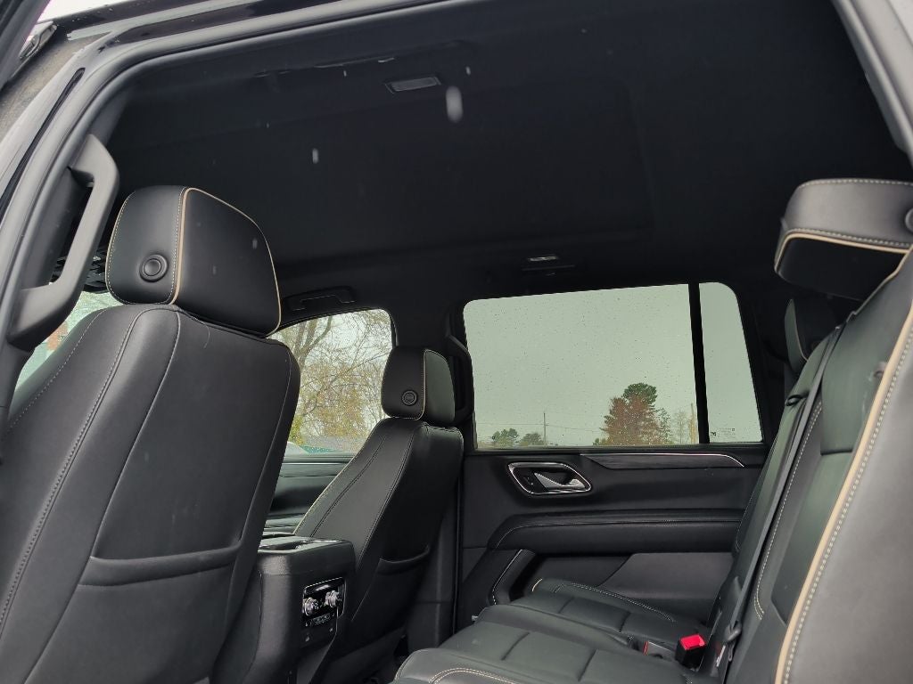 2022 GMC Yukon XL SLT