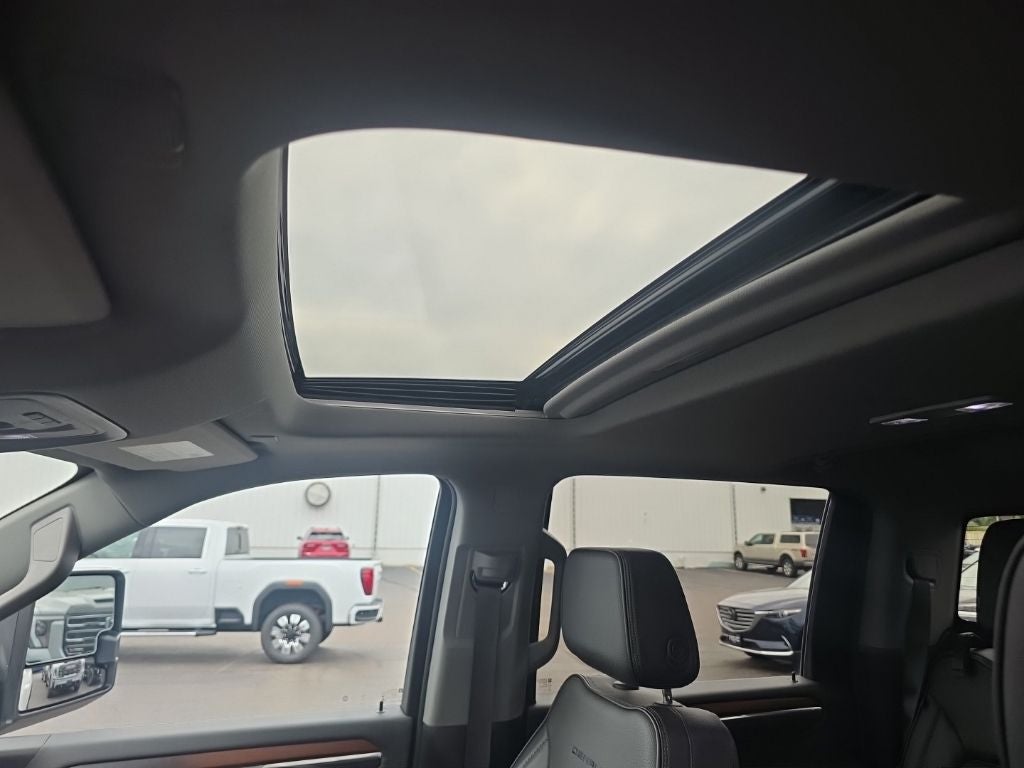 2024 GMC Sierra 3500HD Denali