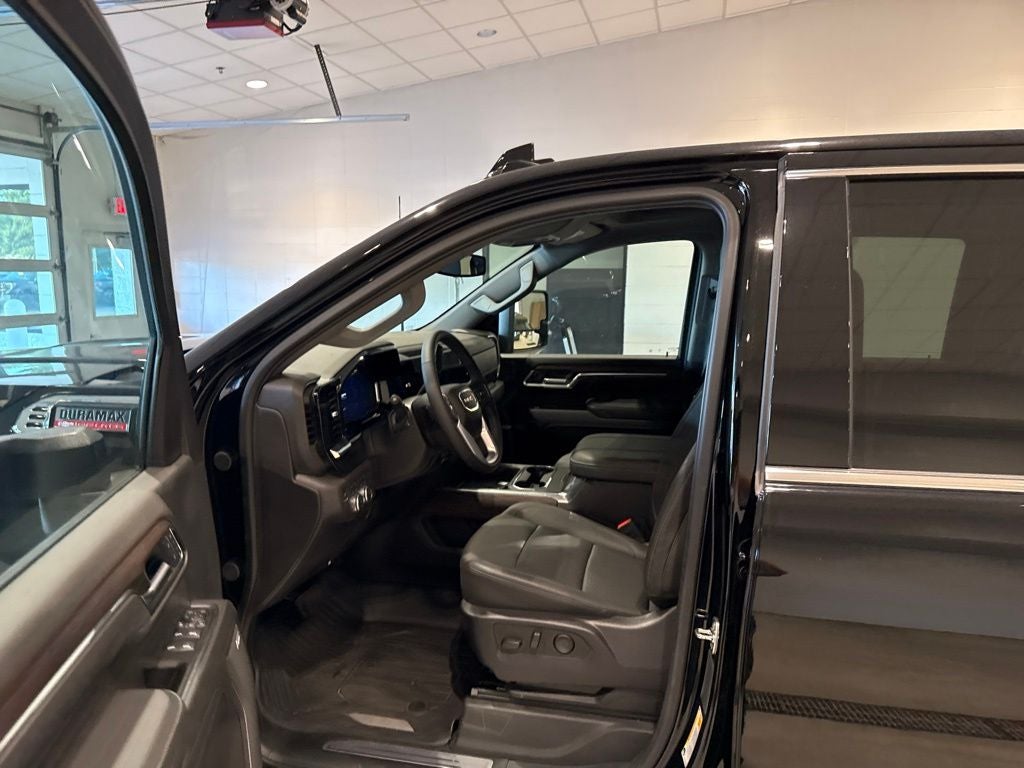 2025 GMC Sierra 2500HD SLT