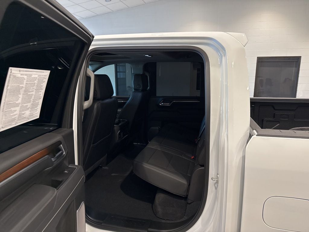 2025 GMC Sierra 3500HD Denali