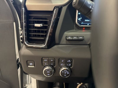 2025 GMC Sierra 3500HD Denali