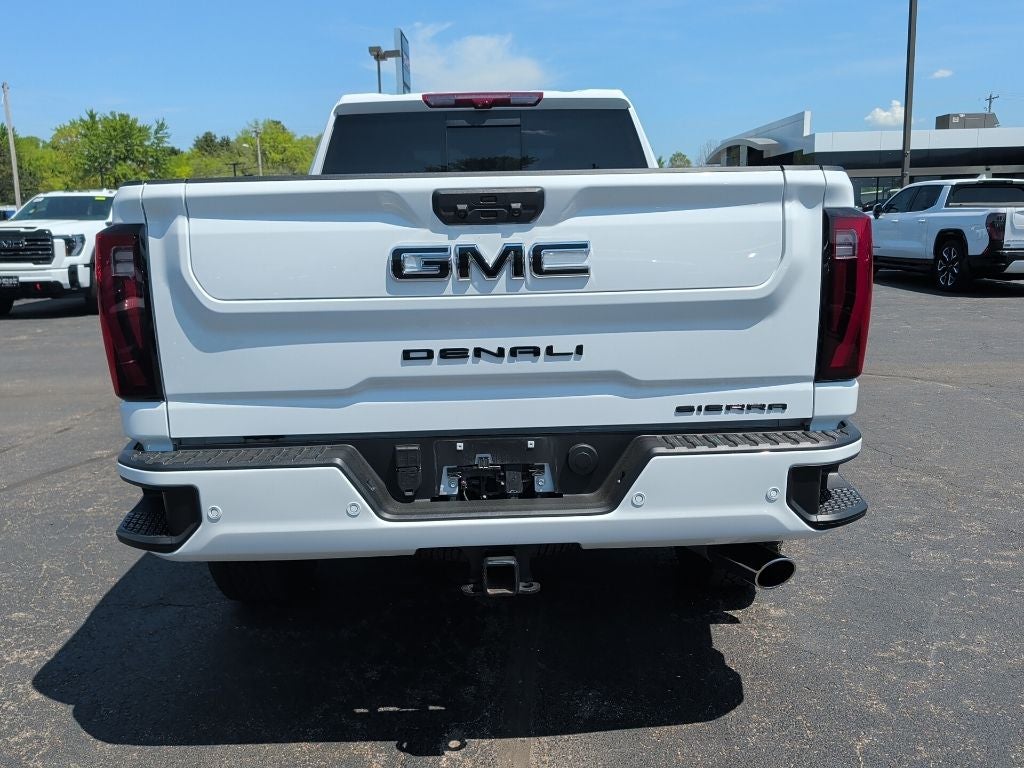 2025 GMC Sierra 3500HD Denali
