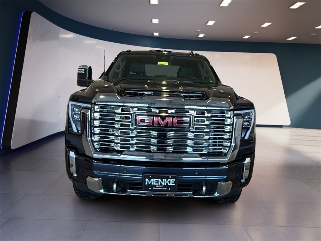 2025 GMC Sierra 3500HD Denali