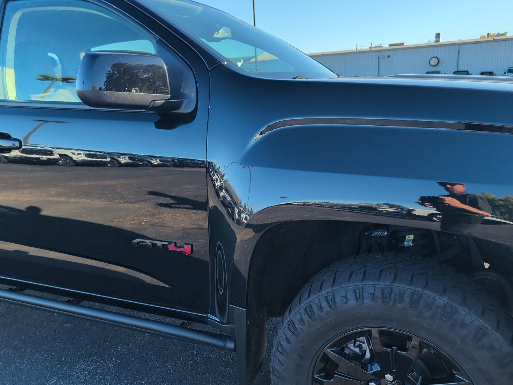 2022 GMC Canyon AT4 w/Leather
