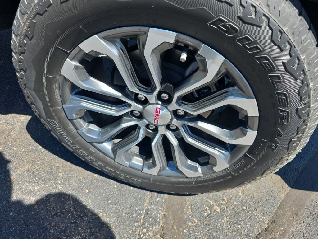 2023 GMC Canyon Denali