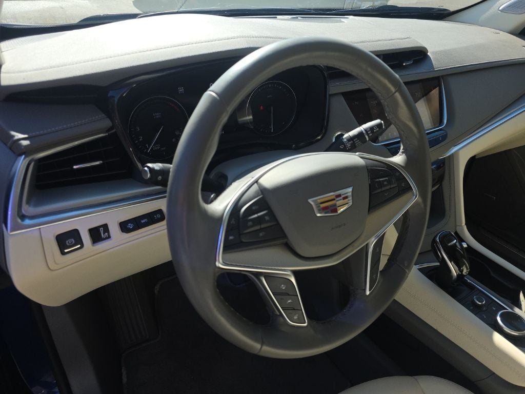 2023 Cadillac XT5 Premium Luxury