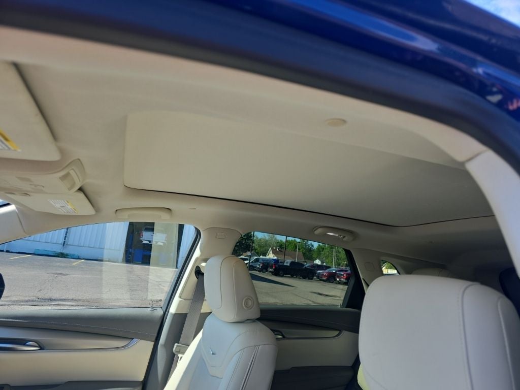 2023 Cadillac XT5 Premium Luxury