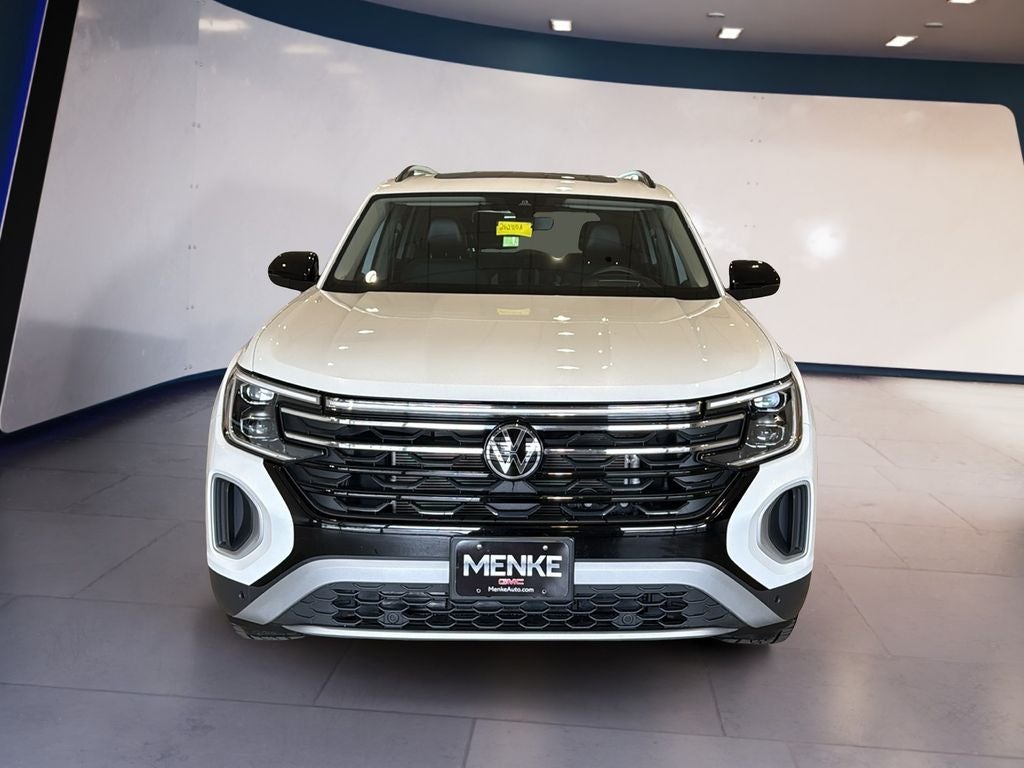 2024 Volkswagen Atlas 2.0T Peak Edition SEL
