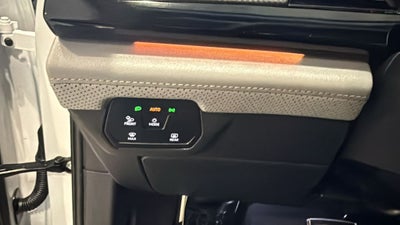 2024 Volkswagen Atlas 2.0T Peak Edition SEL