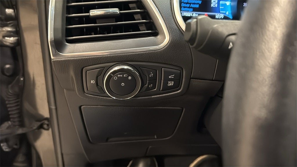 2020 Ford Edge Titanium