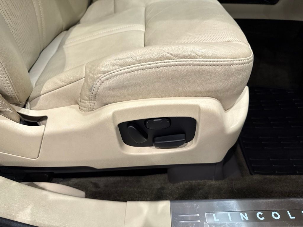 2018 Lincoln MKT Reserve