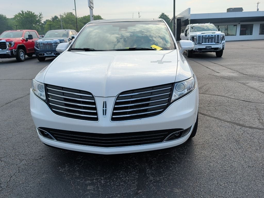 2018 Lincoln MKT Reserve