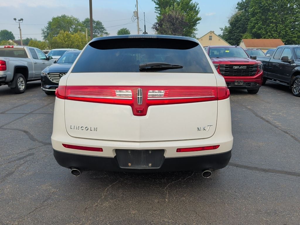 2018 Lincoln MKT Reserve