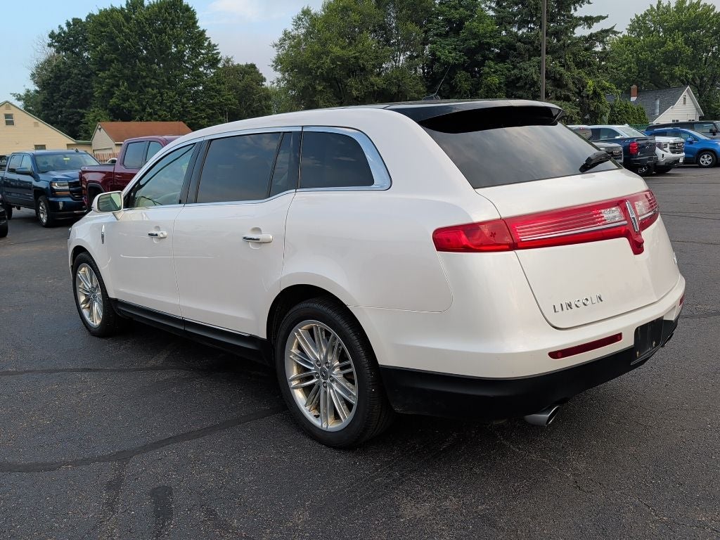 2018 Lincoln MKT Reserve