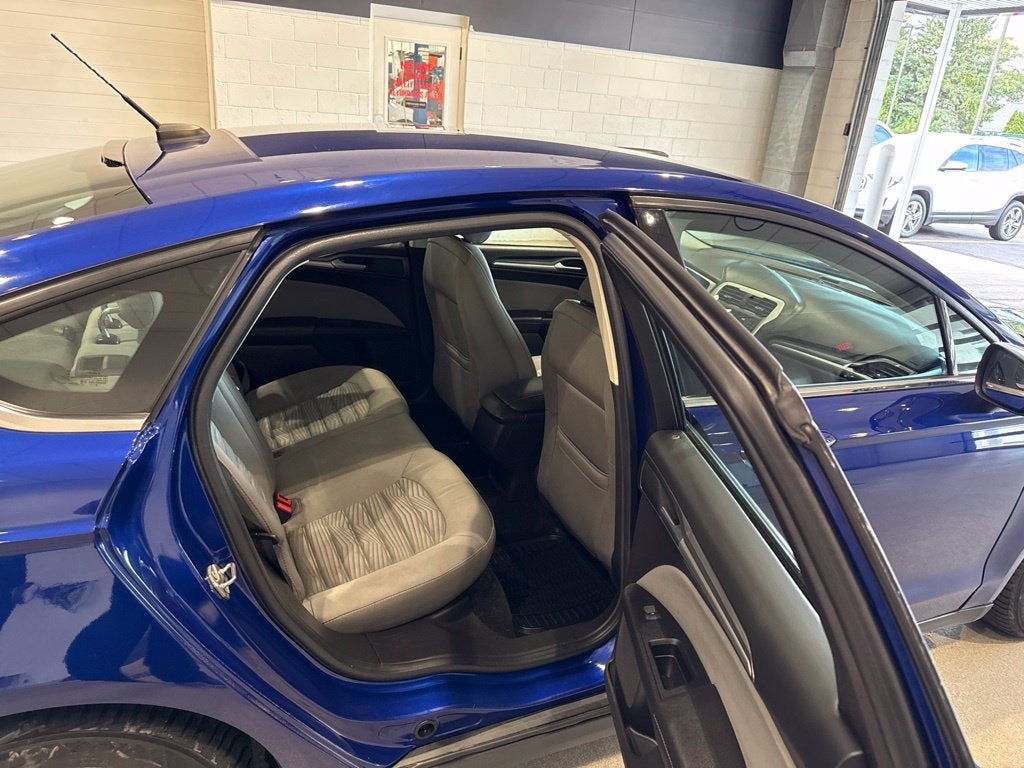 2016 Ford Fusion S