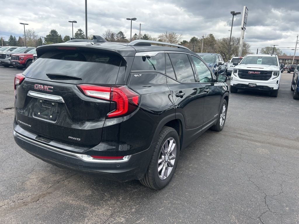 2023 GMC Terrain SLT