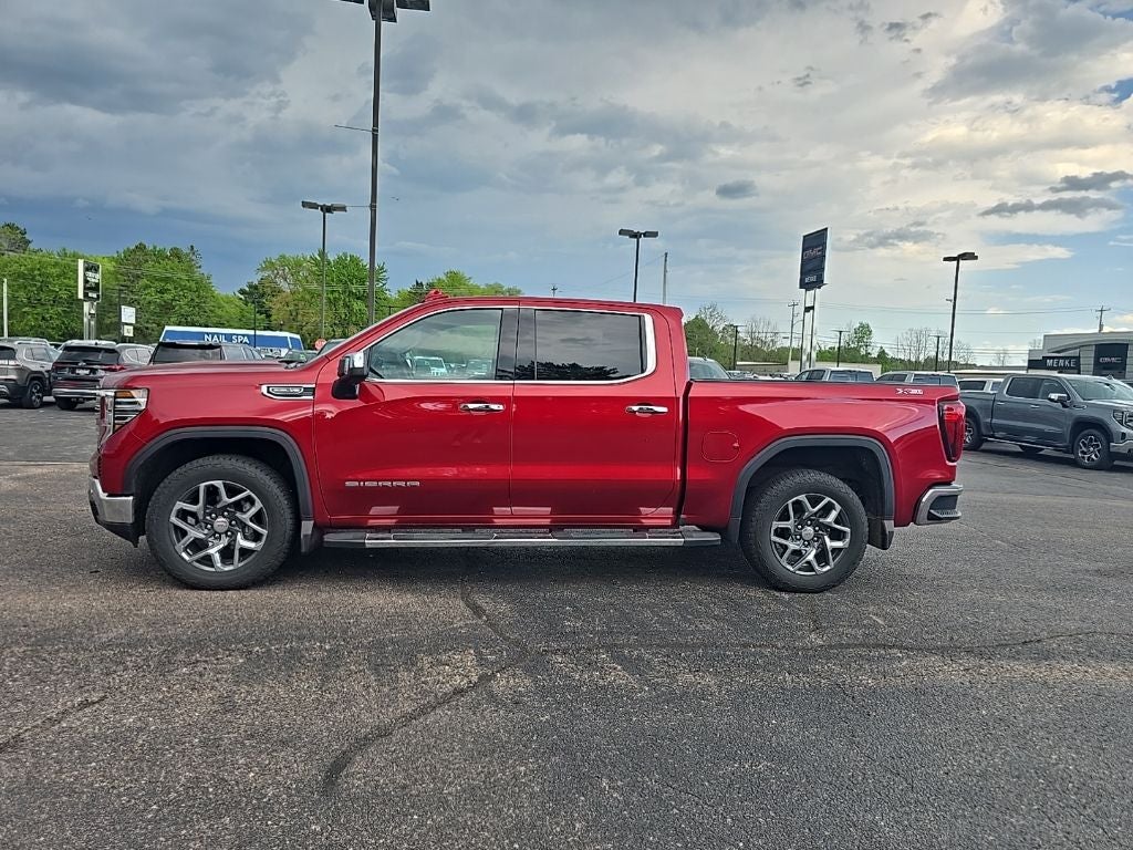 2024 GMC Sierra 4WD Crew Cab Short Box SLT's photo