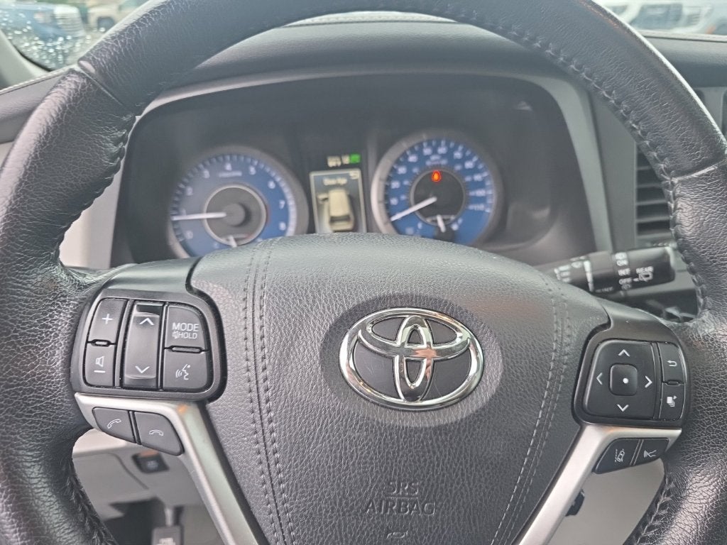 2020 Toyota Sienna XLE 7 Passenger