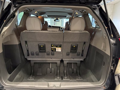 2020 Toyota Sienna XLE 7 Passenger