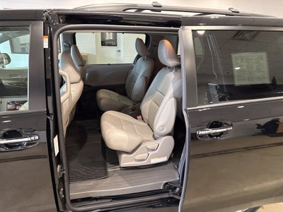 2020 Toyota Sienna XLE 7 Passenger