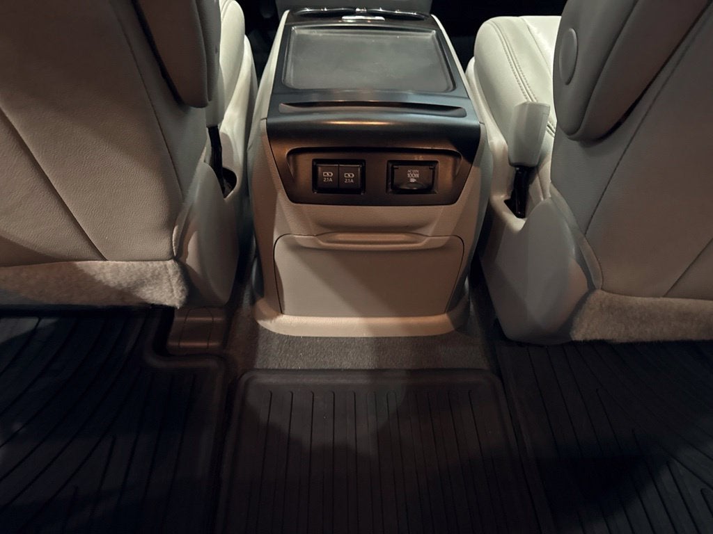 2020 Toyota Sienna XLE 7 Passenger