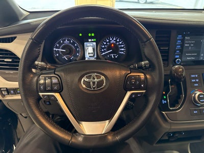 2020 Toyota Sienna XLE 7 Passenger