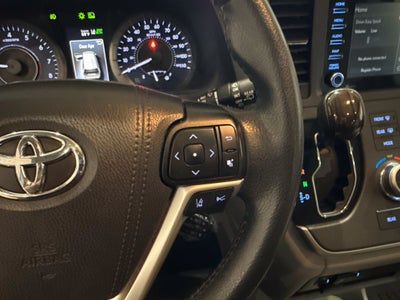 2020 Toyota Sienna XLE 7 Passenger