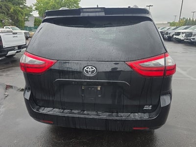 2020 Toyota Sienna XLE 7 Passenger