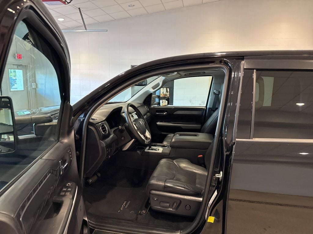 2020 Toyota Tundra Platinum 5.7L V8
