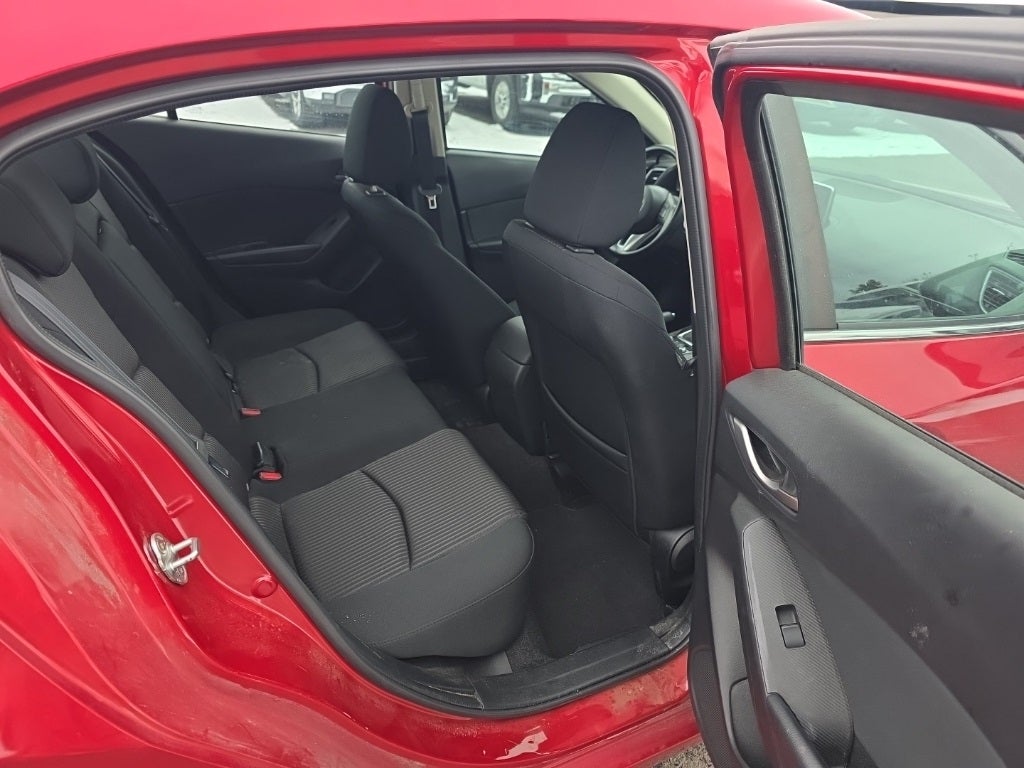 2016 Mazda Mazda3 i Sport