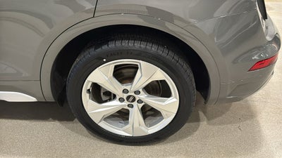 2023 Audi Q5 45 S line Premium quattro