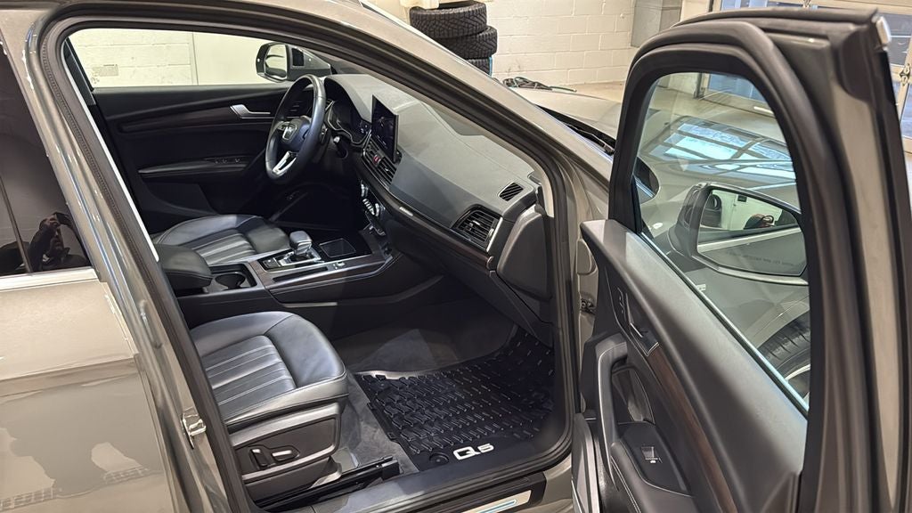 2023 Audi Q5 45 S line Premium quattro