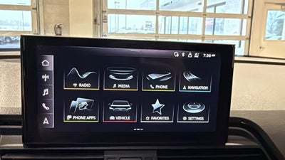 2023 Audi Q5 45 S line Premium quattro