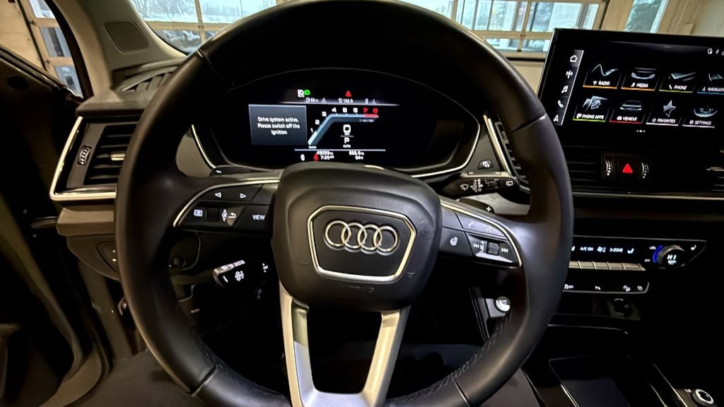 2023 Audi Q5 45 S line Premium quattro