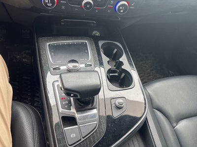 2019 Audi Q7 55 Premium Plus quattro