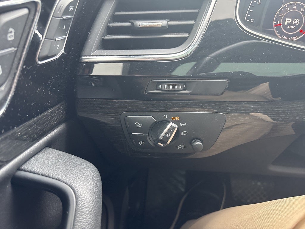 2019 Audi Q7 55 Premium Plus quattro